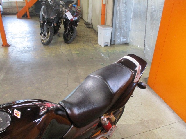 シートもこの通り破れもなければへたりもありません！来店が難しい場合にはお電話にて通販も可能ですよ！